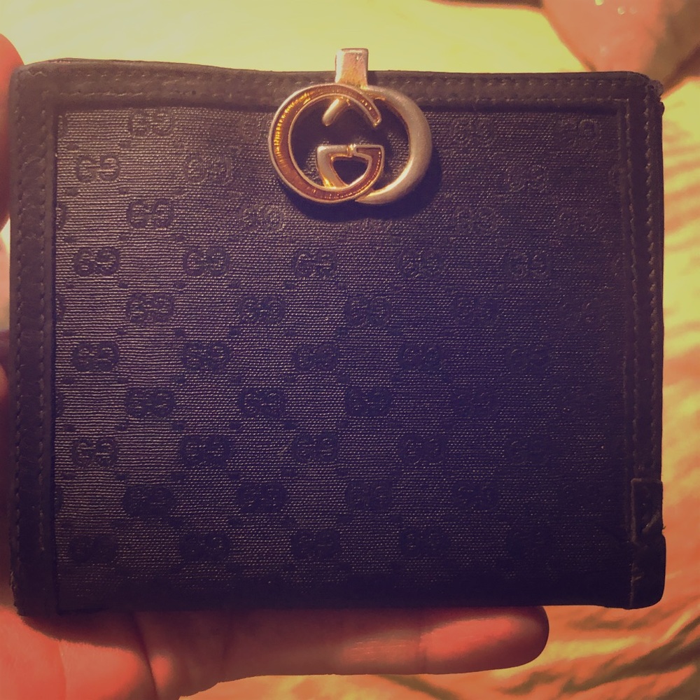 Beautiful Vintage Gucci Wallet